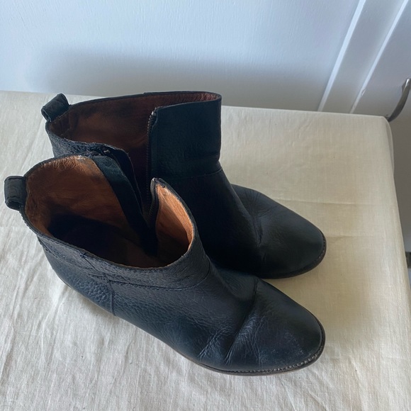 Worn in resoled 8.5 ankle boot zip heel leather stitching detail Madewell - Picture 5 of 12